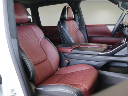 Used 2025 INFINITI QX80 Autograph AWD/4WD image 22