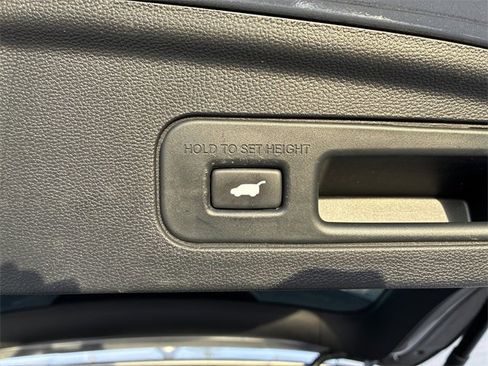 Certified 2023 Acura MDX FWD image 32