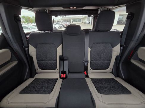 Used 2022 Ford Bronco Wildtrak image 28