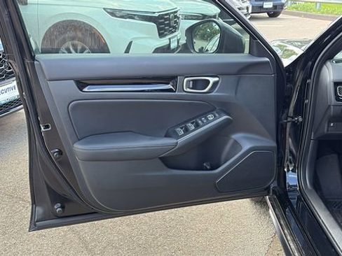 Used 2025 Honda Civic Sport Touring image 8
