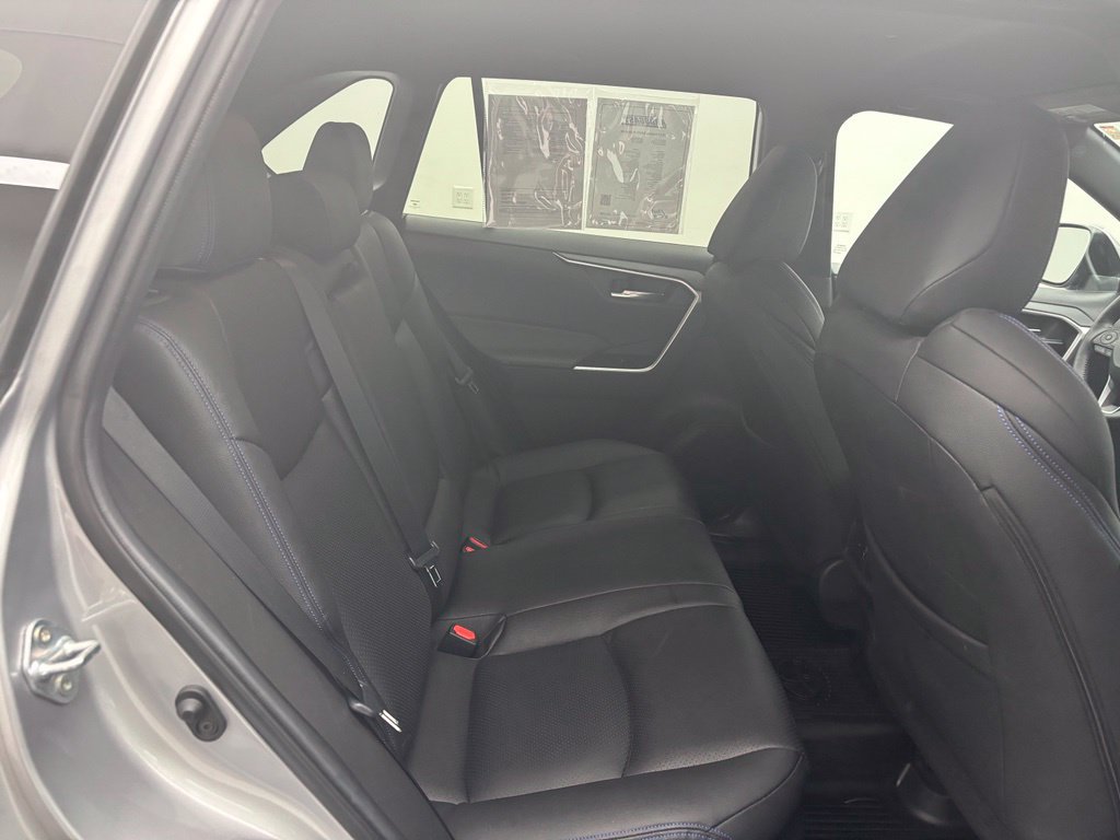 Used 2022 Toyota RAV4 SE w/ SE Grade Weather Package AWD/4WD image 40