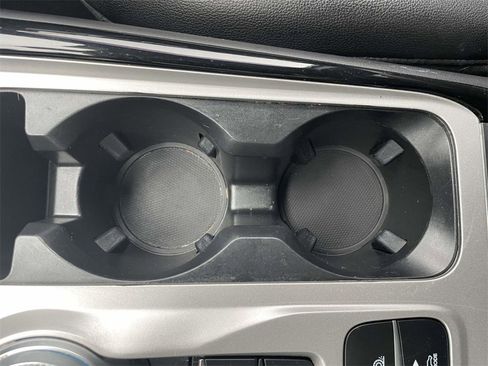 Certified 2023 Ford Explorer ST-Line w/ Class IV Trailer Tow Package image 18