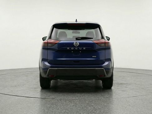 Used 2025 Nissan Rogue SV AWD/4WD image 7