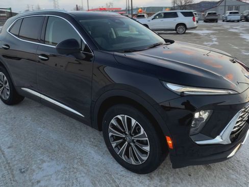 New 2026 Buick Envision Preferred image 2