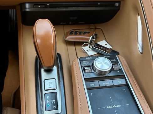 Used 2021 Lexus LC 500 Convertible w/ Touring Package RWD image 27