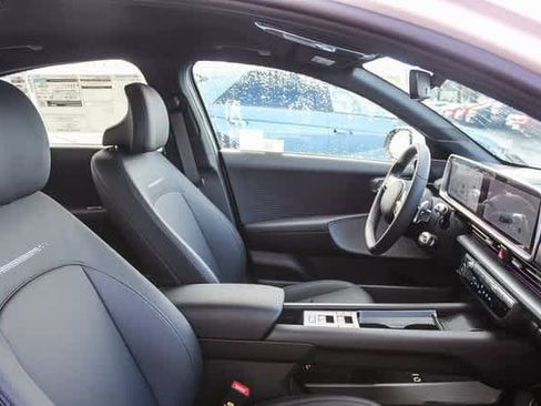 Certified 2025 Hyundai Ioniq 6 SEL image 16