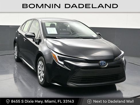 Used 2024 Toyota Corolla LE image 7