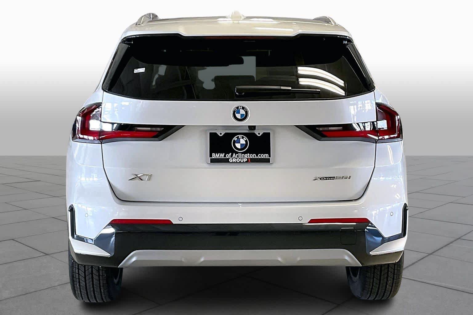 Used 2026 BMW X1 xDrive28i w/ Convenience Package AWD/4WD image 4