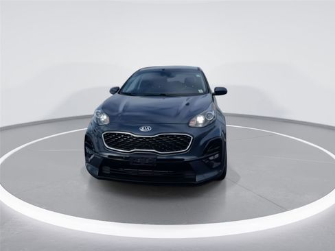 Used 2020 Kia Sportage LX image 3