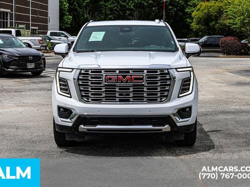 Used 2025 GMC Yukon Denali AWD/4WD image 11