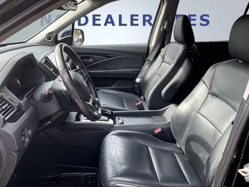 Used 2020 Honda Pilot Touring image 21