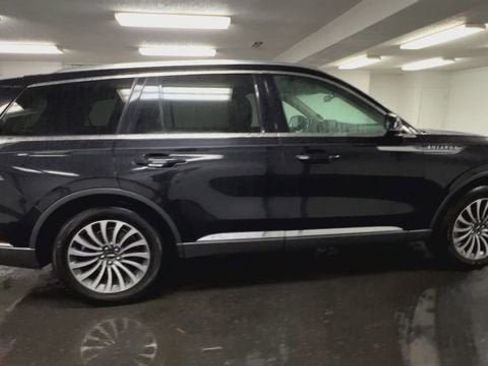 Used 2020 Lincoln Aviator Reserve w/ Equipment Group 201A image 9