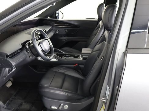 Used 2024 Lincoln Nautilus Premier w/ Equipment Group 102A AWD/4WD image 32