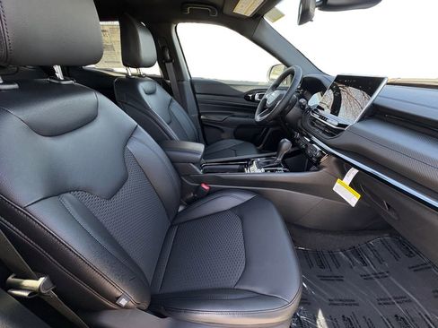 New 2026 Jeep Compass Latitude image 24