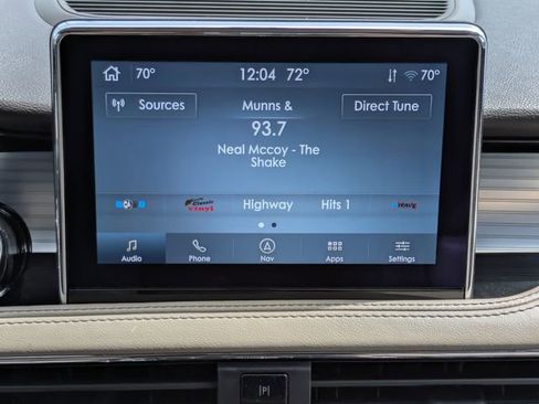 Certified 2022 Lincoln Corsair FWD w/ Equipment Group 101A image 18