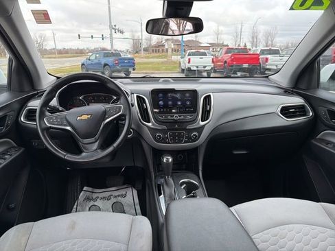 Used 2020 Chevrolet Equinox LT image 16