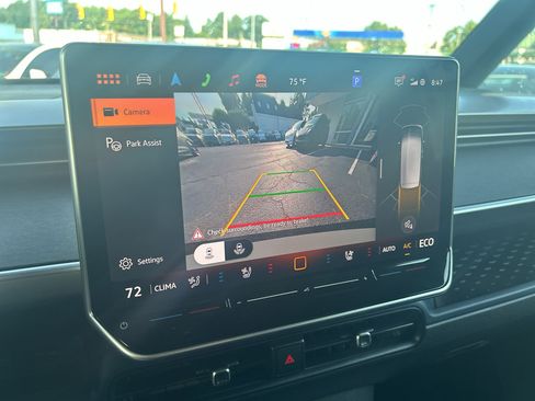 Used 2025 Volkswagen ID. Buzz Pro S image 12