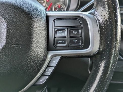 Used 2022 RAM 2500 Big Horn w/ Cold Weather Group image 25