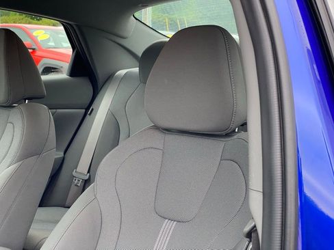 Used 2024 Hyundai Elantra SE FWD image 22