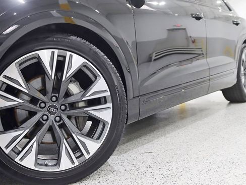 Used 2025 Audi Q8 Prestige AWD/4WD image 5