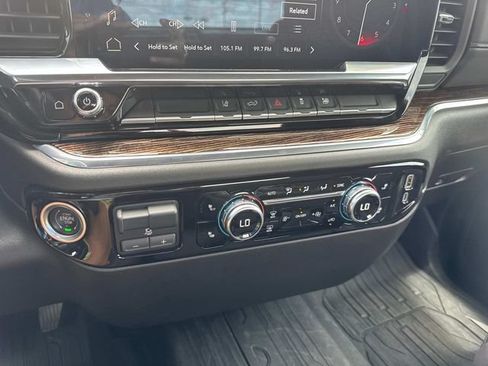 Used 2024 GMC Sierra 2500 SLE w/ SLE Convenience Package AWD/4WD image 24