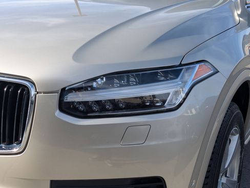 Used 2016 Volvo XC90 T5 Momentum image 11