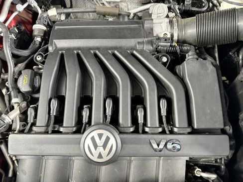 Used 2022 Volkswagen Atlas SEL R-Line image 32