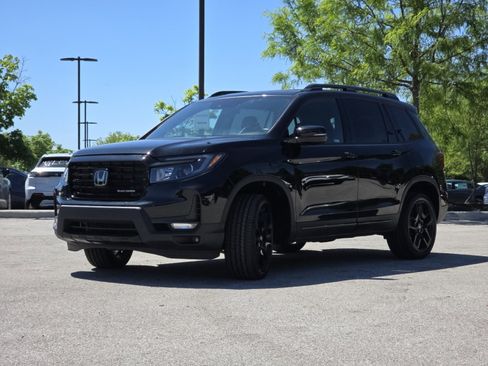 Certified 2024 Honda Passport Black Edition image 22