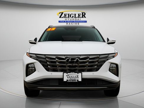 Used 2023 Hyundai Tucson Limited FWD image 2