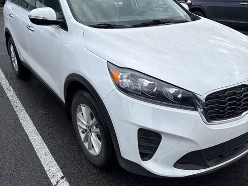 Used 2020 Kia Sorento L image 9