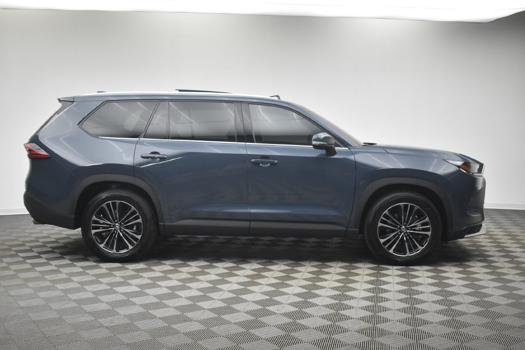 Used 2026 Toyota Grand Highlander AWD Hybrid image 11