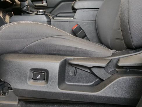 Used 2024 Toyota Tacoma TRD Off-Road image 11