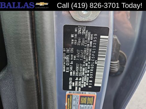 Used 2023 Kia Sorento LX AWD/4WD image 30