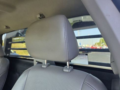 Used 2022 Ford F550 4x4 Regular Cab Super Duty image 11