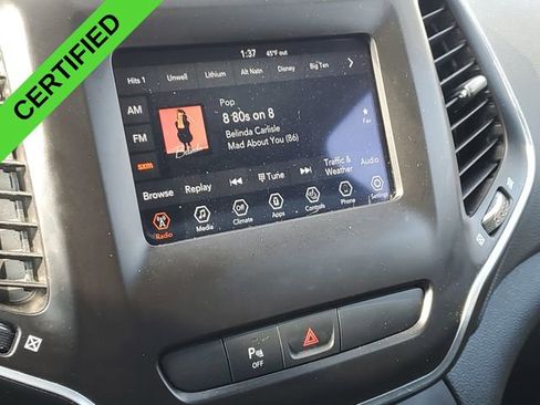 Used 2019 Jeep Cherokee Latitude Plus w/ Cold Weather Group image 14