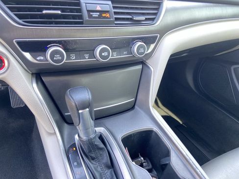 Used 2019 Honda Accord LX image 37
