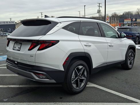 New 2026 Hyundai Tucson SEL image 4