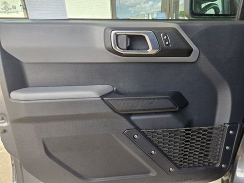 Used 2023 Ford Bronco Big Bend image 11