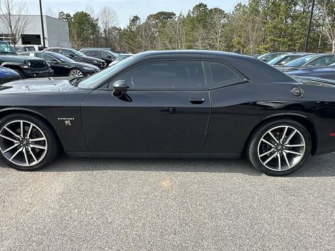 Used 2020 Dodge Challenger R/T w/ Plus Package image 11