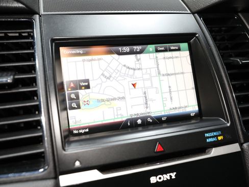 Used 2015 Ford Taurus SHO w/ Equipment Group 401A AWD/4WD image 51