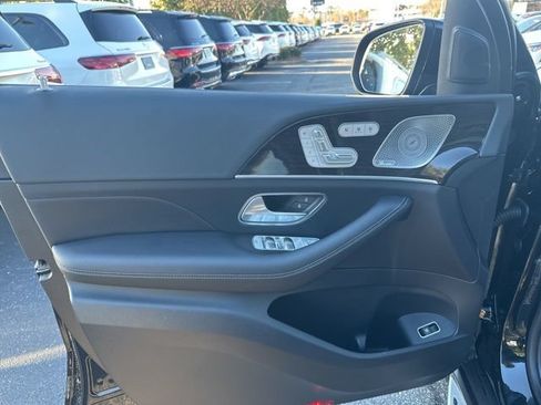 Certified 2025 Mercedes-Benz GLS 450 4MATIC image 17