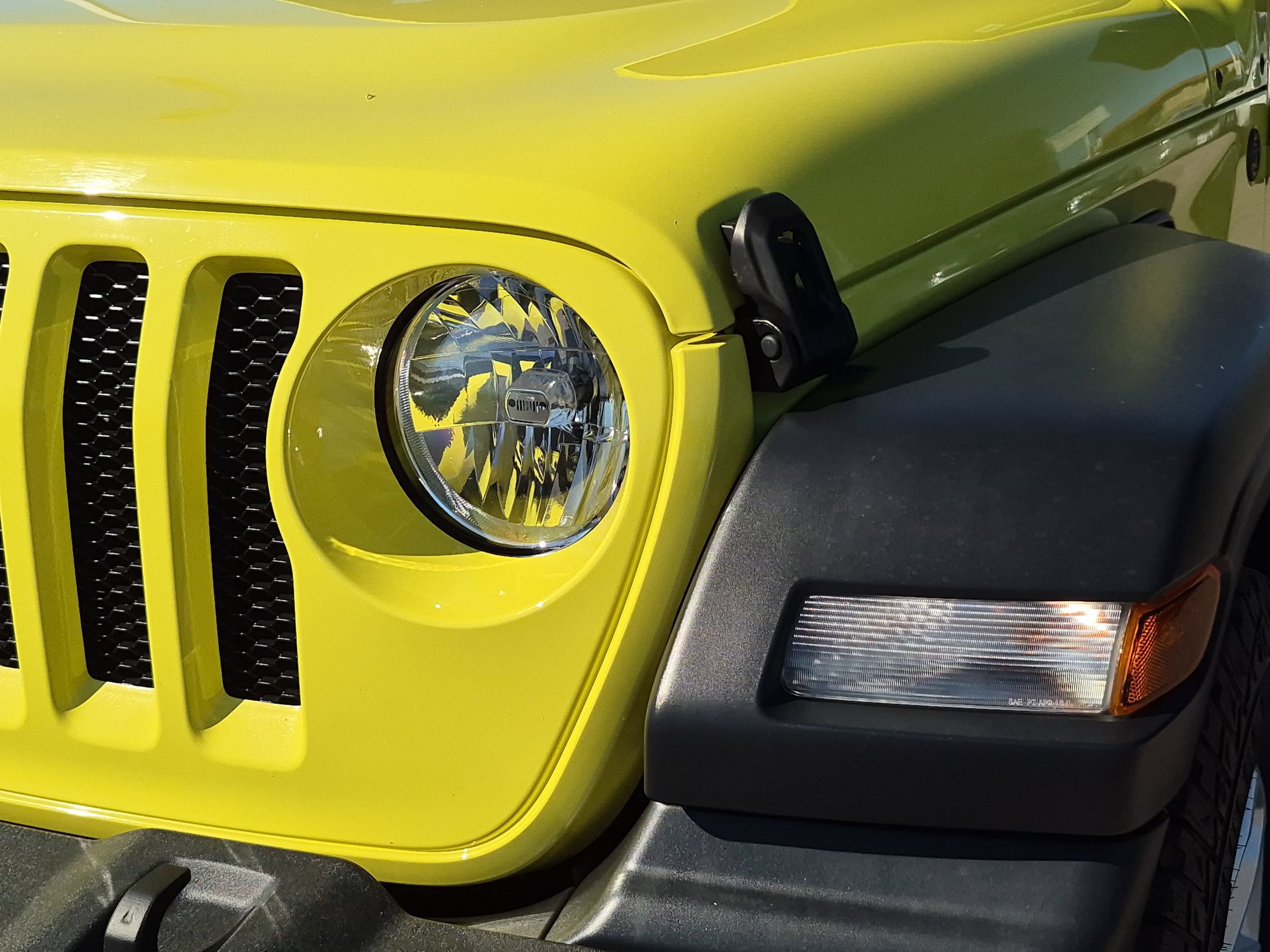 Used 2023 Jeep Wrangler Unlimited Sport w/ Sun And Sound Package AWD/4WD image 9