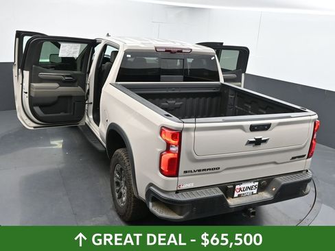 Used 2026 Chevrolet Silverado 1500 ZR2 w/ Dark Appearance Package AWD/4WD image 71