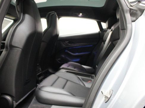 Used 2021 Porsche Taycan 4S w/ Premium Package image 30