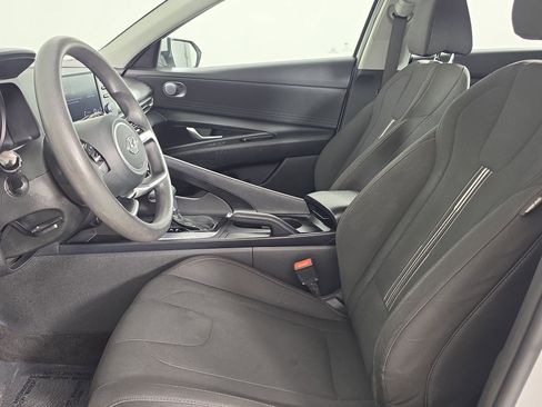 Used 2021 Hyundai Elantra SEL FWD image 13