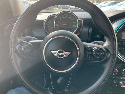 Used 2016 MINI Cooper 4-Door Hardtop image 52