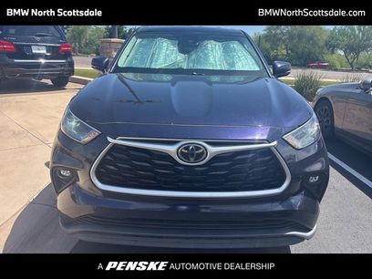 Used 2022 Toyota Highlander LE