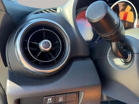 Used 2017 FIAT 124 Spider Lusso image 51