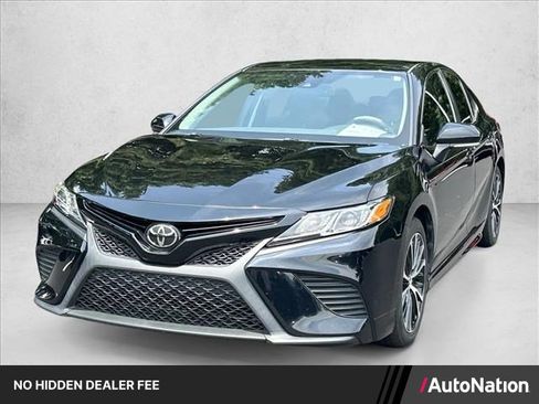 Used 2019 Toyota Camry SE w/ Convenience Package FWD image 1
