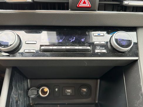Used 2023 Hyundai Sonata SEL w/ Convenience Package FWD image 24